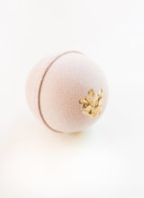 Load image into Gallery viewer, Bath Bomb: Lavender Oatmeal
